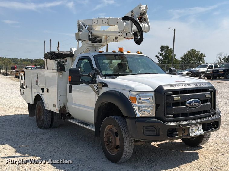 image for item DZ4754 2015 Ford F550 Super Duty XL bucket truck
