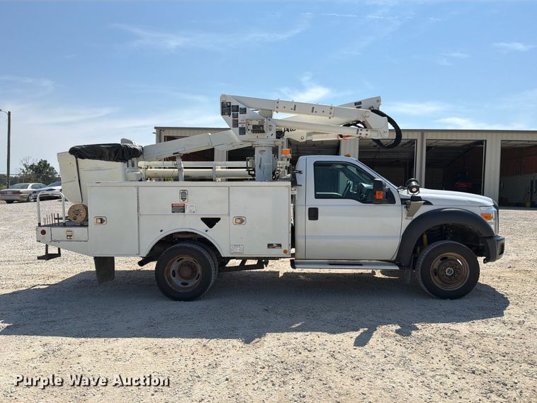 image for item DZ4754 2015 Ford F550 Super Duty XL bucket truck