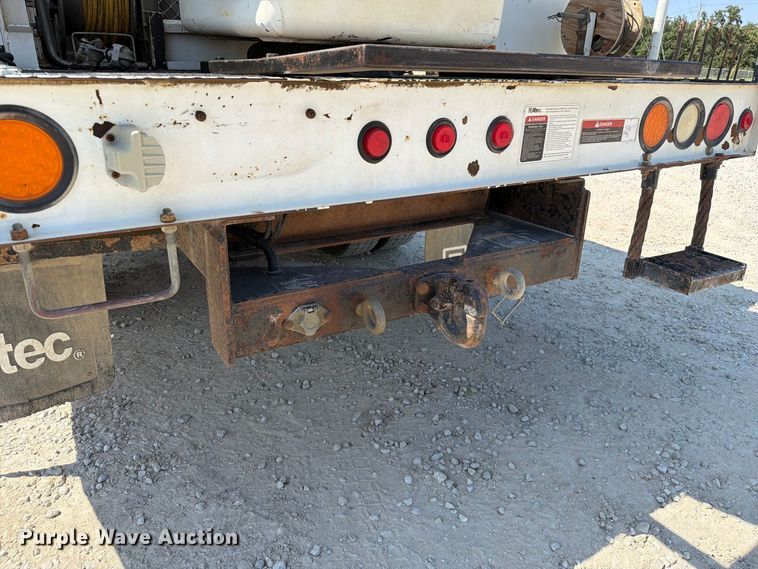 image for item DZ4754 2015 Ford F550 Super Duty XL bucket truck