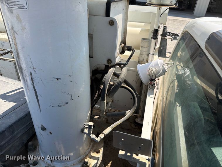 image for item DZ4754 2015 Ford F550 Super Duty XL bucket truck