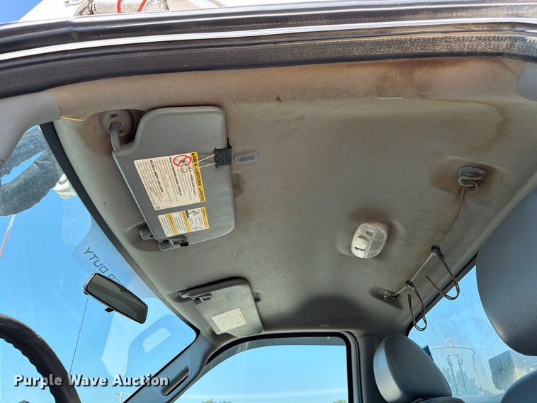 image for item DZ4754 2015 Ford F550 Super Duty XL bucket truck