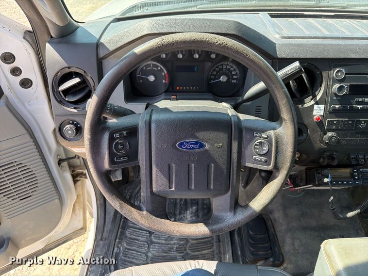 image for item DZ4754 2015 Ford F550 Super Duty XL bucket truck