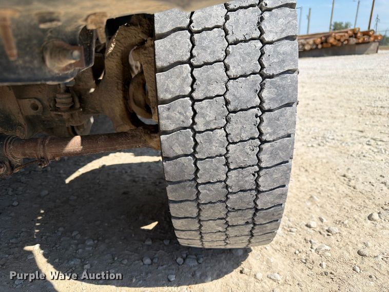 image for item DZ4754 2015 Ford F550 Super Duty XL bucket truck
