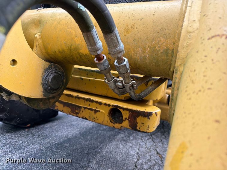 image for item DZ4782 2008 Caterpillar 414E IL landscape tractor