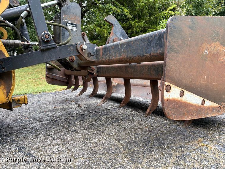 image for item DZ4782 2008 Caterpillar 414E IL landscape tractor