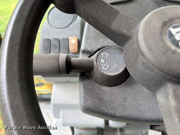 image for item DZ4782 2008 Caterpillar 414E IL landscape tractor