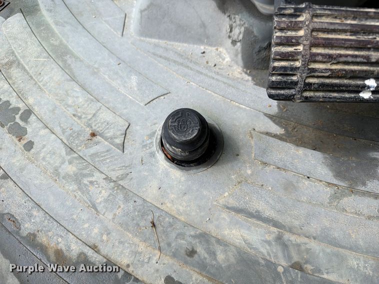 image for item DZ4782 2008 Caterpillar 414E IL landscape tractor