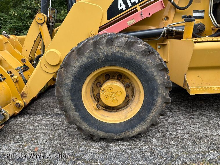 image for item DZ4782 2008 Caterpillar 414E IL landscape tractor