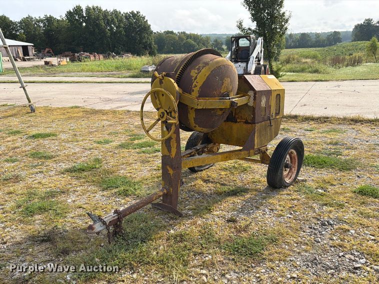 Stow CM6 concrete mixer