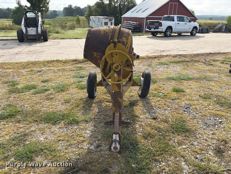image for item DZ4789 Stow CM6 concrete mixer