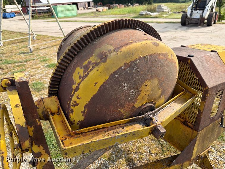 image for item DZ4789 Stow CM6 concrete mixer