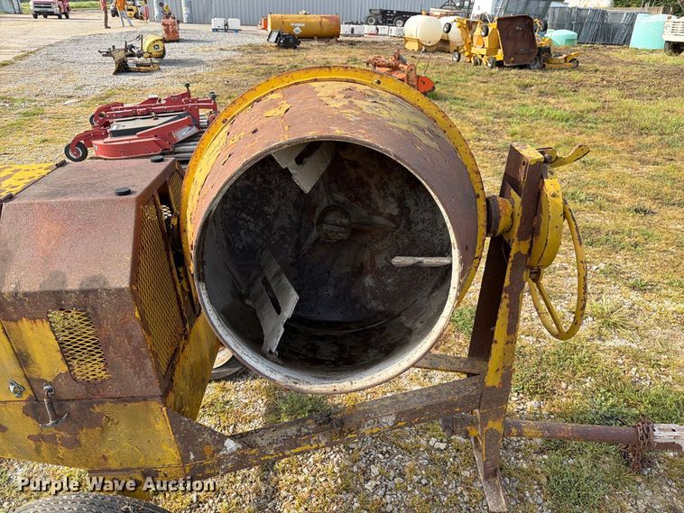 image for item DZ4789 Stow CM6 concrete mixer
