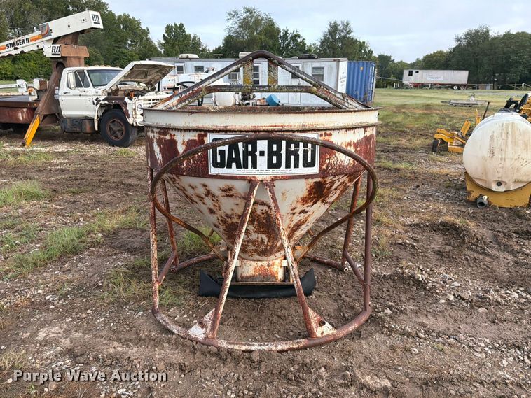 image for item DZ4798 Gar-Bro 454-R concrete bucket