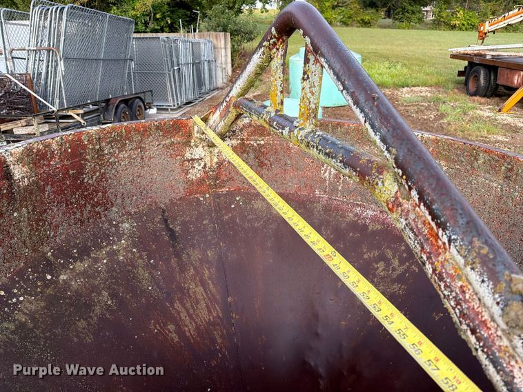 image for item DZ4798 Gar-Bro 454-R concrete bucket