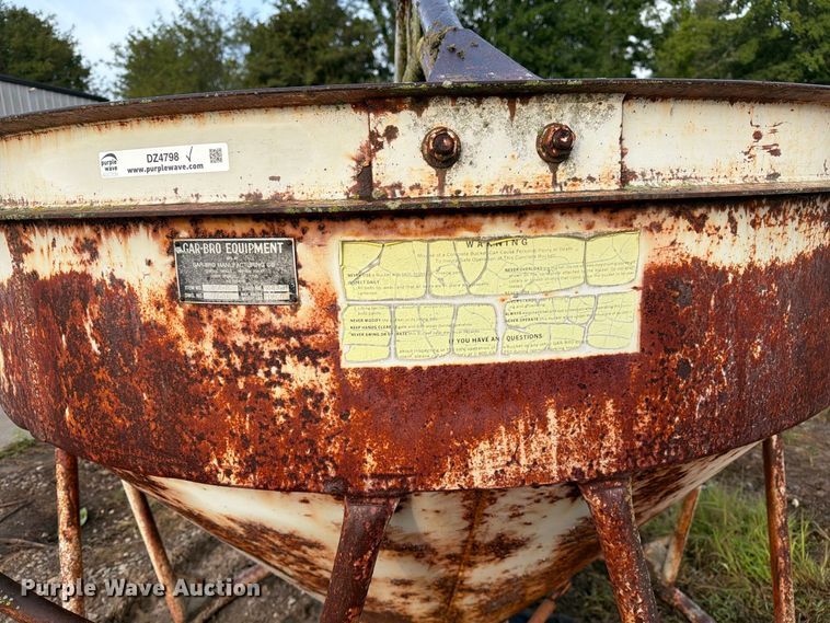 image for item DZ4798 Gar-Bro 454-R concrete bucket