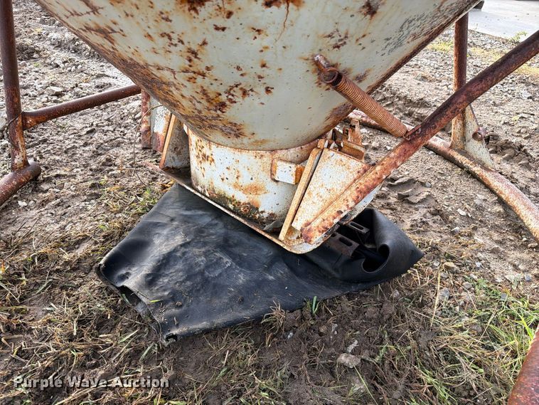 image for item DZ4798 Gar-Bro 454-R concrete bucket