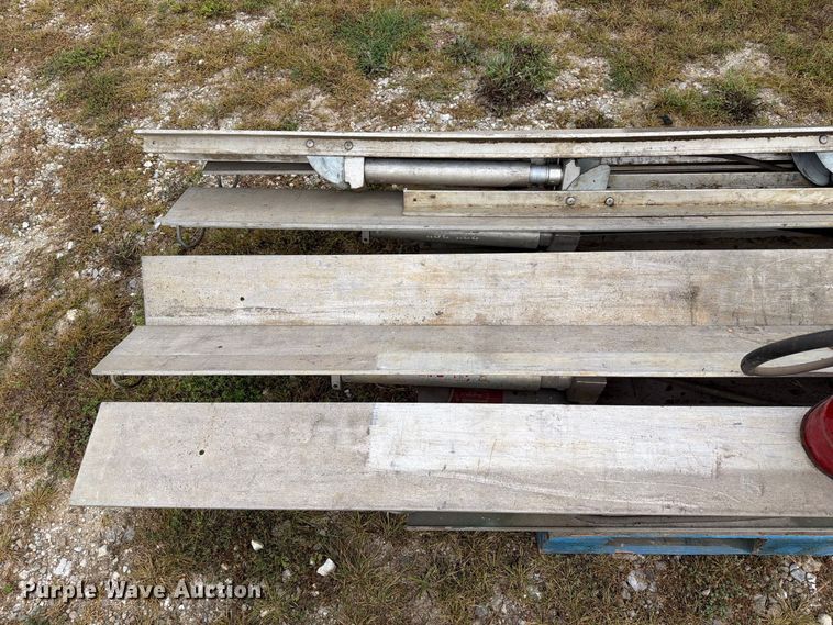 image for item DZ4808 Tren-Shore 2236 hydraulic shoring braces