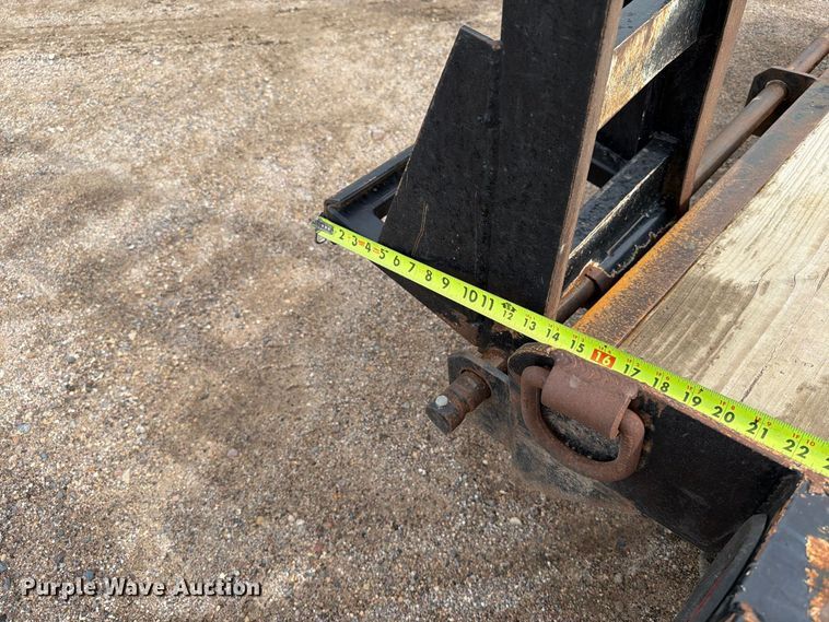 image for item EA0452 1996 Starlite utility trailer