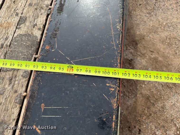 image for item EA0452 1996 Starlite utility trailer