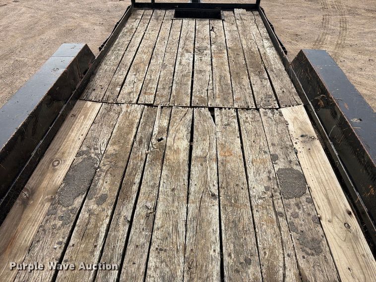 image for item EA0452 1996 Starlite utility trailer