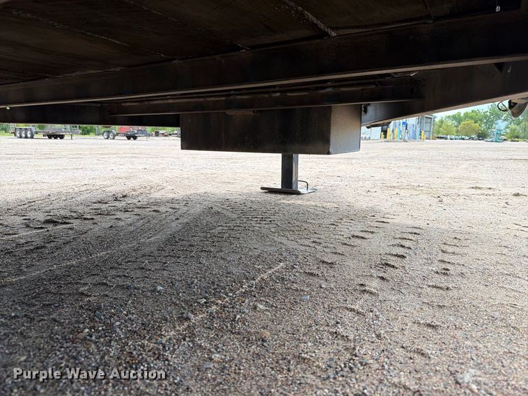 image for item EA0452 1996 Starlite utility trailer