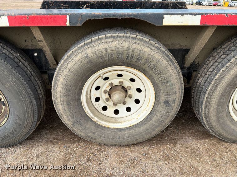 image for item EA0452 1996 Starlite utility trailer
