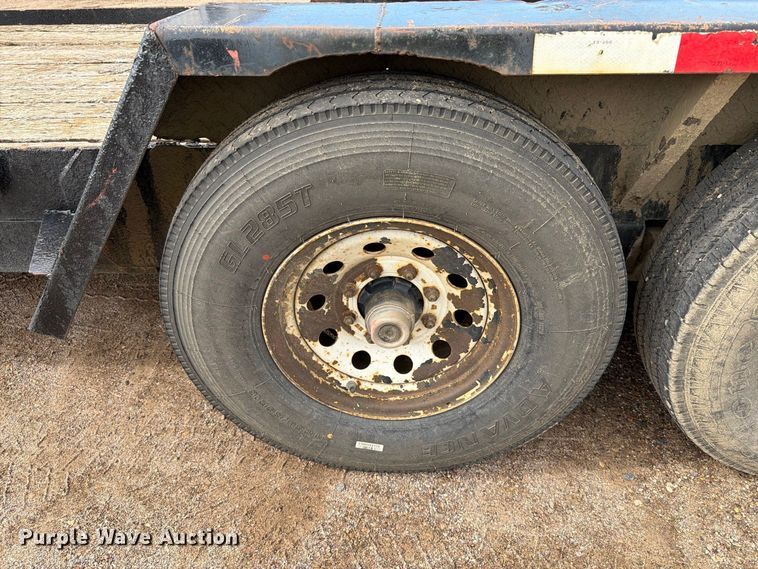 image for item EA0452 1996 Starlite utility trailer