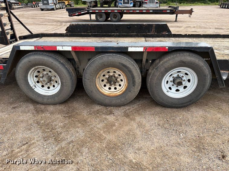 image for item EA0452 1996 Starlite utility trailer