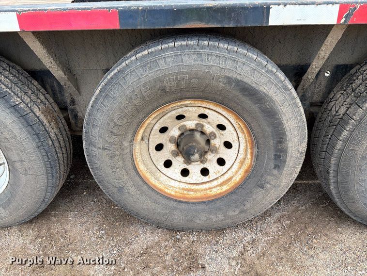 image for item EA0452 1996 Starlite utility trailer
