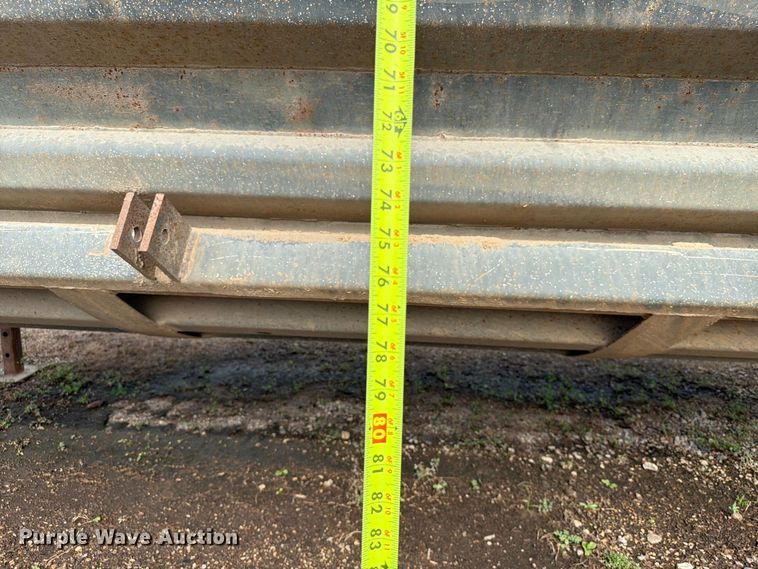 image for item EA0453 1995 Midland bottom dump trailer