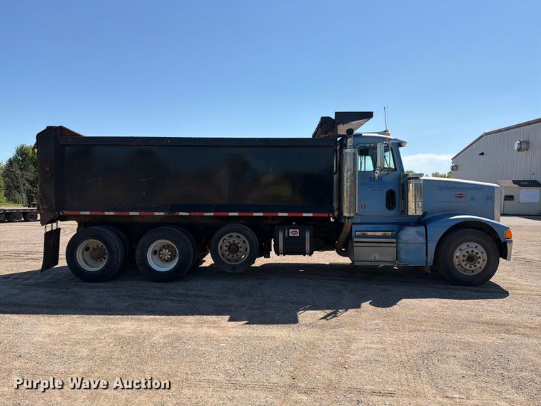 image for item EA0454 1991 Peterbilt 377 dump truck