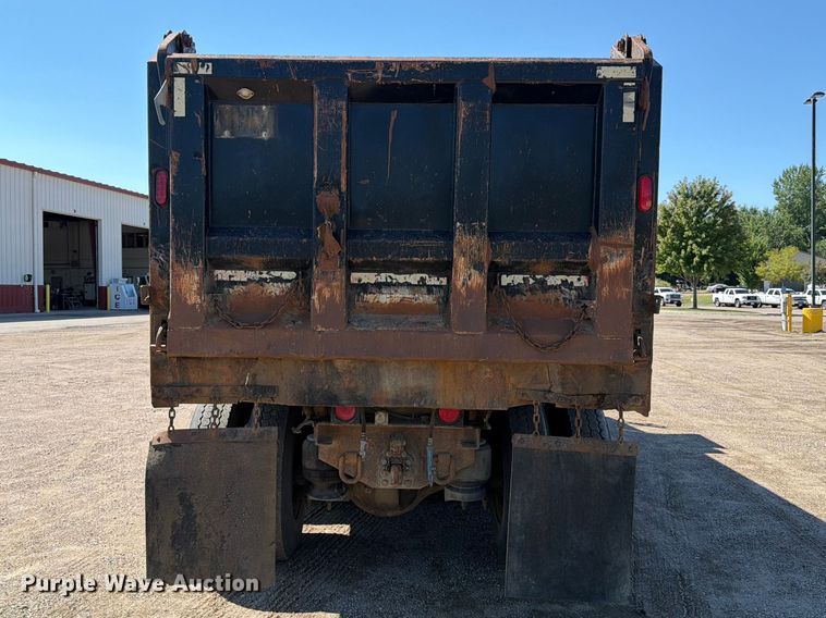 image for item EA0454 1991 Peterbilt 377 dump truck