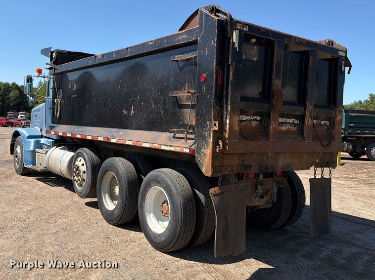 image for item EA0454 1991 Peterbilt 377 dump truck