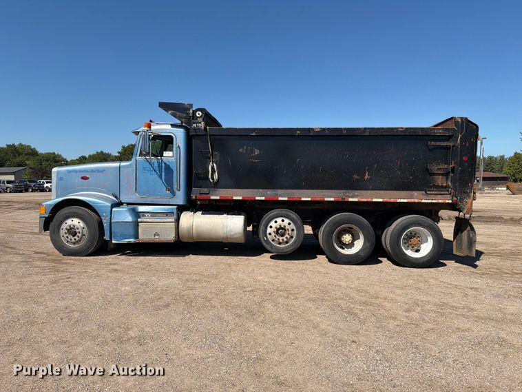 image for item EA0454 1991 Peterbilt 377 dump truck