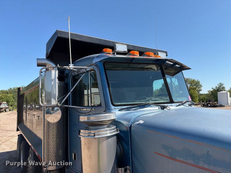 image for item EA0454 1991 Peterbilt 377 dump truck