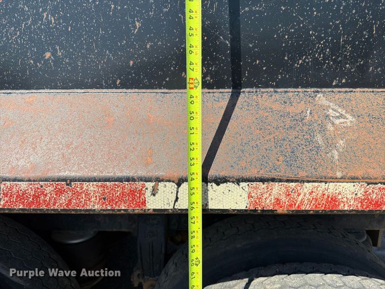 image for item EA0454 1991 Peterbilt 377 dump truck