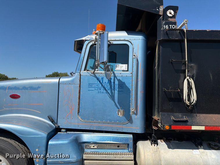 image for item EA0454 1991 Peterbilt 377 dump truck