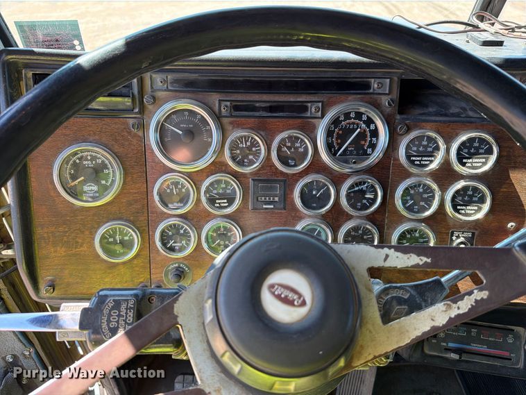 image for item EA0454 1991 Peterbilt 377 dump truck