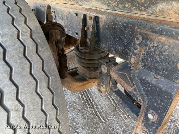 image for item EA0454 1991 Peterbilt 377 dump truck
