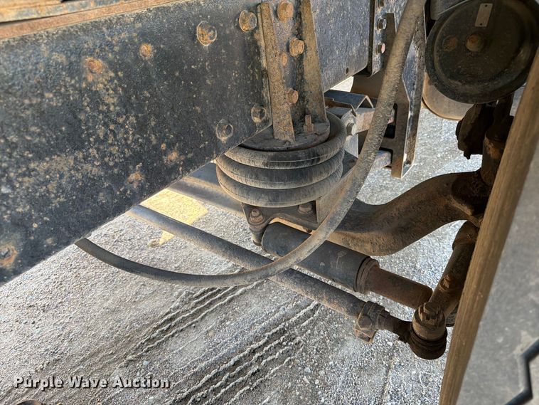 image for item EA0454 1991 Peterbilt 377 dump truck