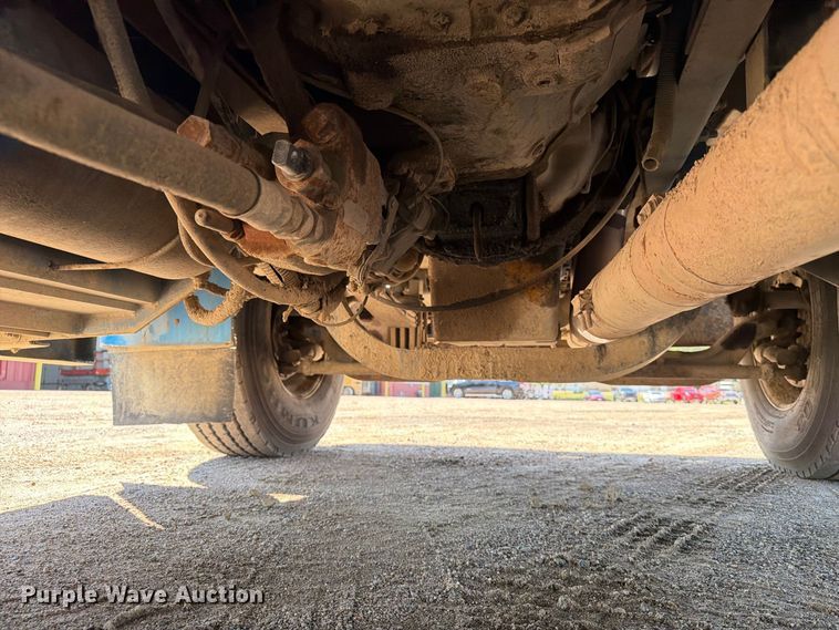 image for item EA0454 1991 Peterbilt 377 dump truck