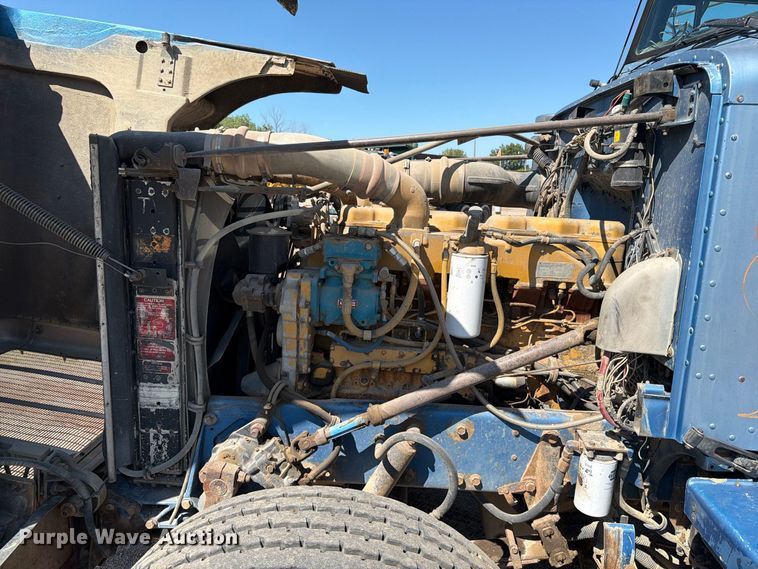 image for item EA0454 1991 Peterbilt 377 dump truck