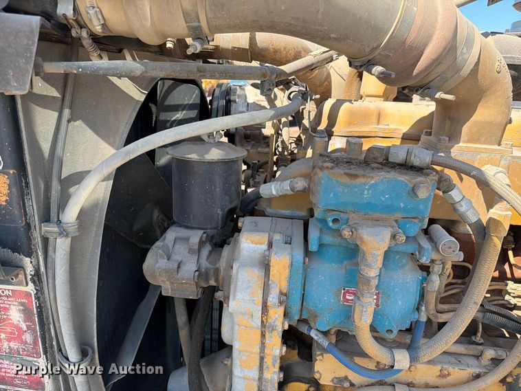 image for item EA0454 1991 Peterbilt 377 dump truck