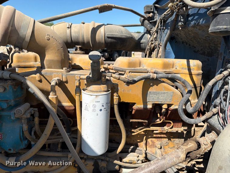 image for item EA0454 1991 Peterbilt 377 dump truck