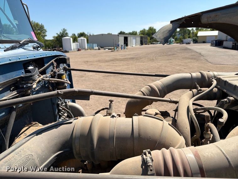 image for item EA0454 1991 Peterbilt 377 dump truck