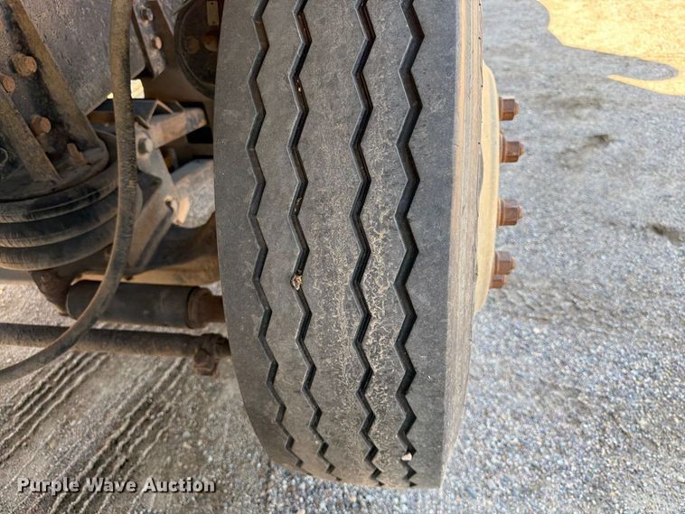 image for item EA0454 1991 Peterbilt 377 dump truck