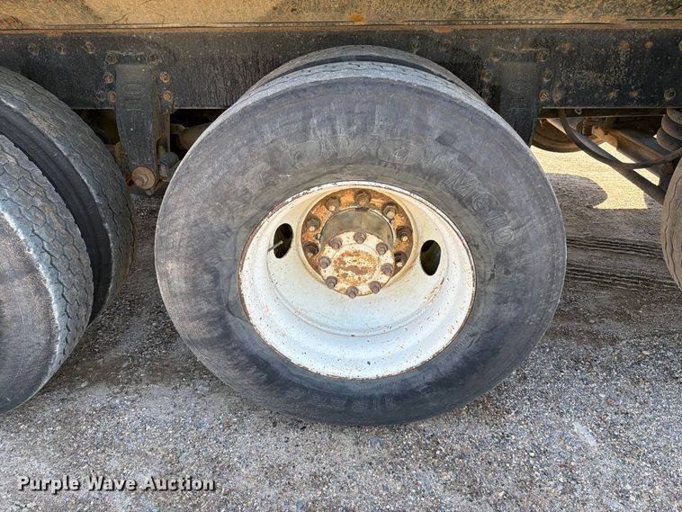 image for item EA0454 1991 Peterbilt 377 dump truck