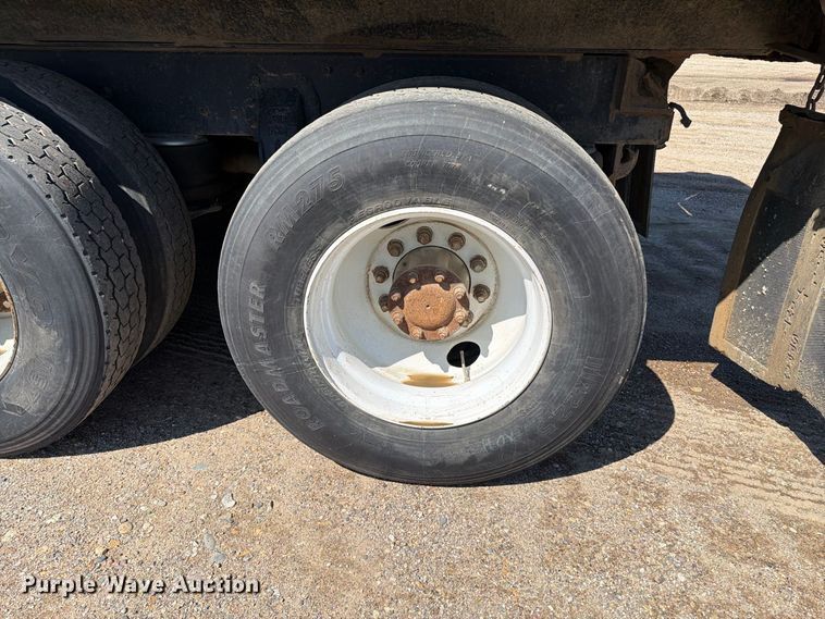 image for item EA0454 1991 Peterbilt 377 dump truck