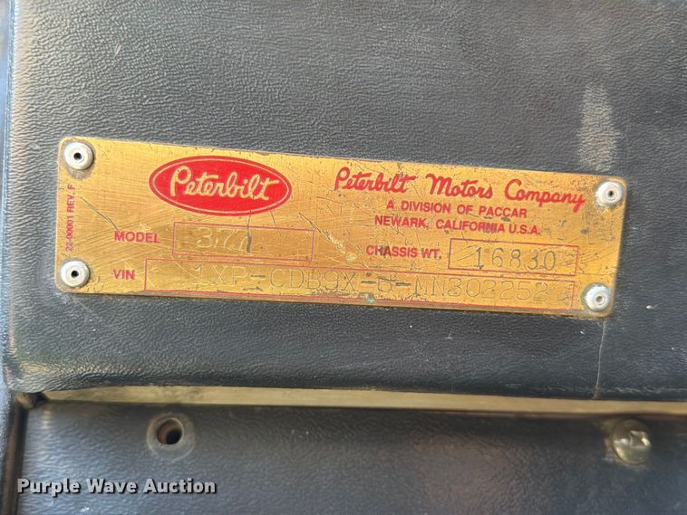 image for item EA0454 1991 Peterbilt 377 dump truck