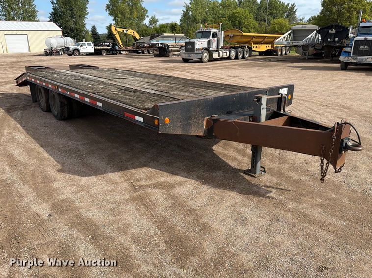image for item EA0455 2001 Felling equipment trailer